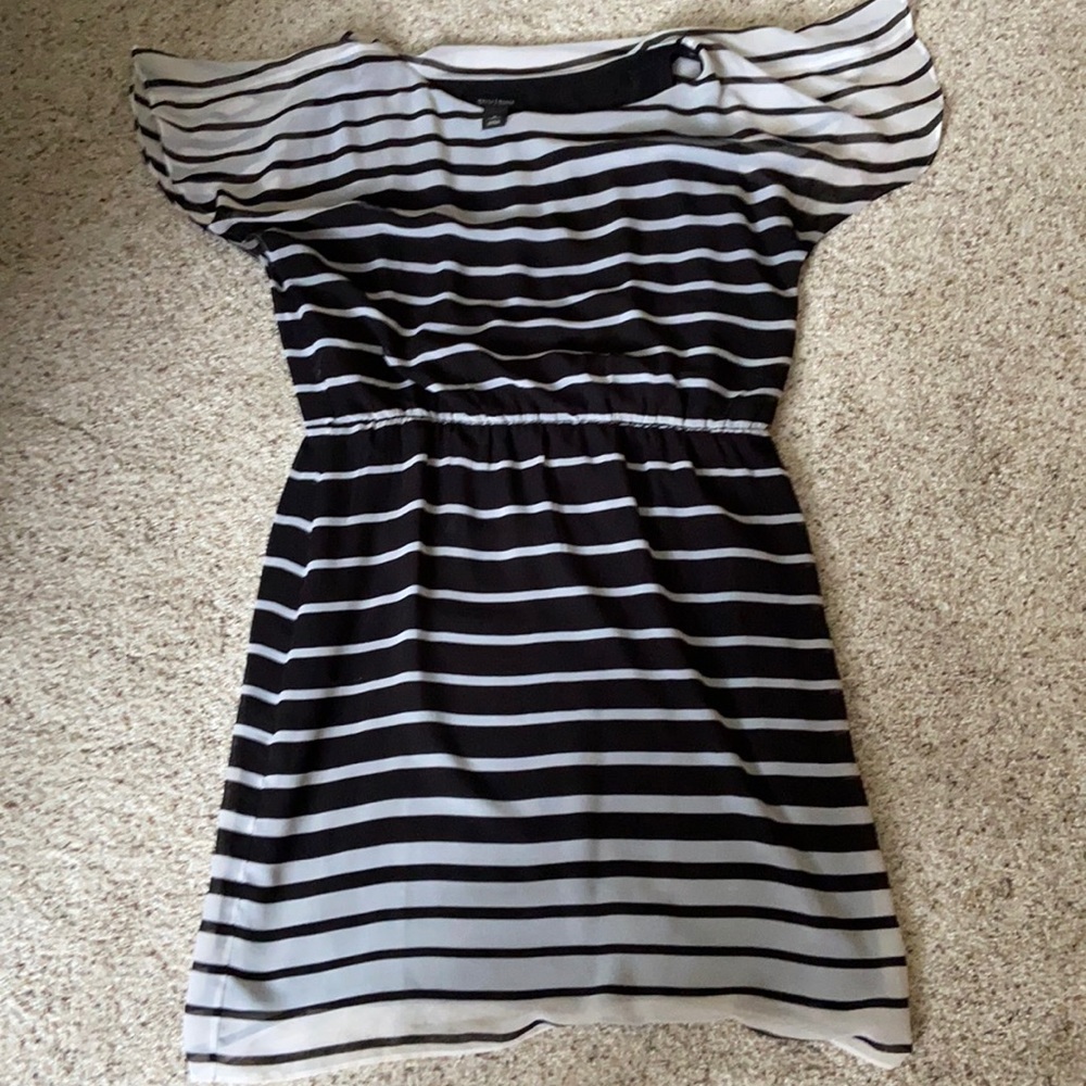 Gorgeous WHBM summer dress